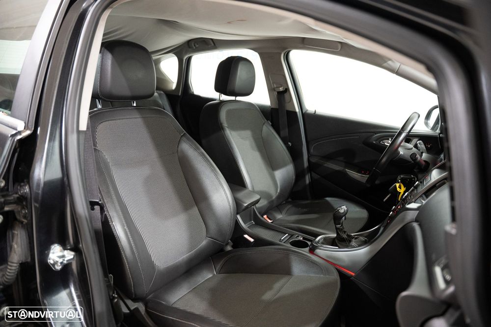 Opel Astra 1.4 Enjoy - 23