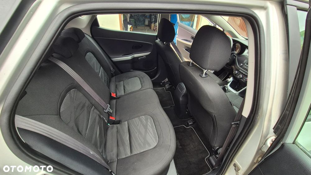 Kia Ceed 1.4 CRDi M - 9