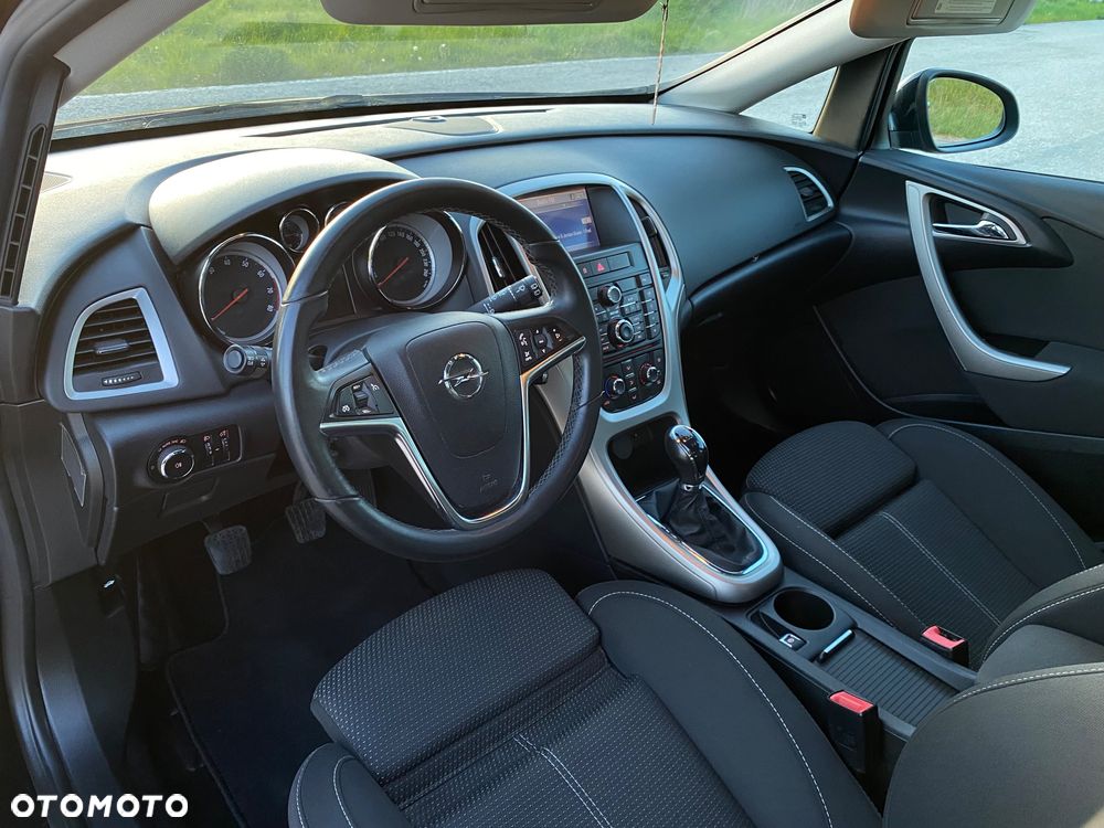 Opel Astra 1.4 Turbo Design Edition - 17