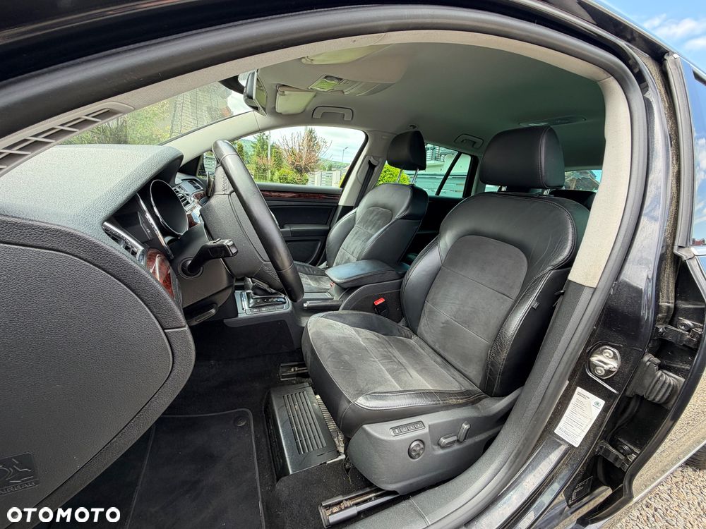 Skoda Superb 2.0 TDI DSG Exclusive - 14
