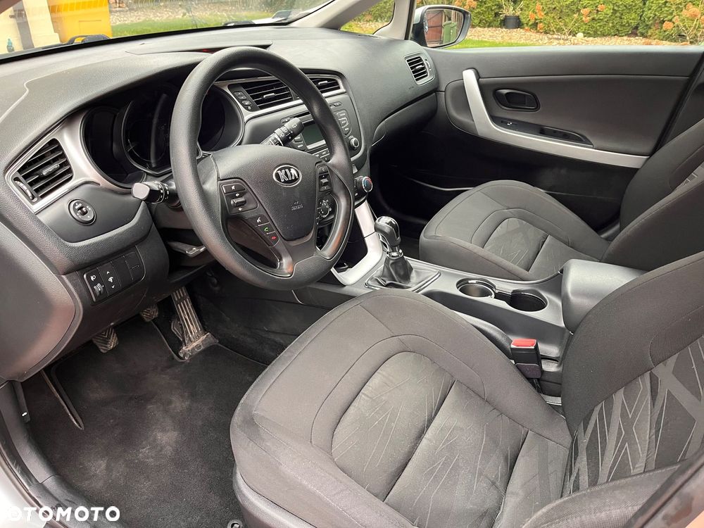 Kia Ceed 1.6 CRDi M - 8