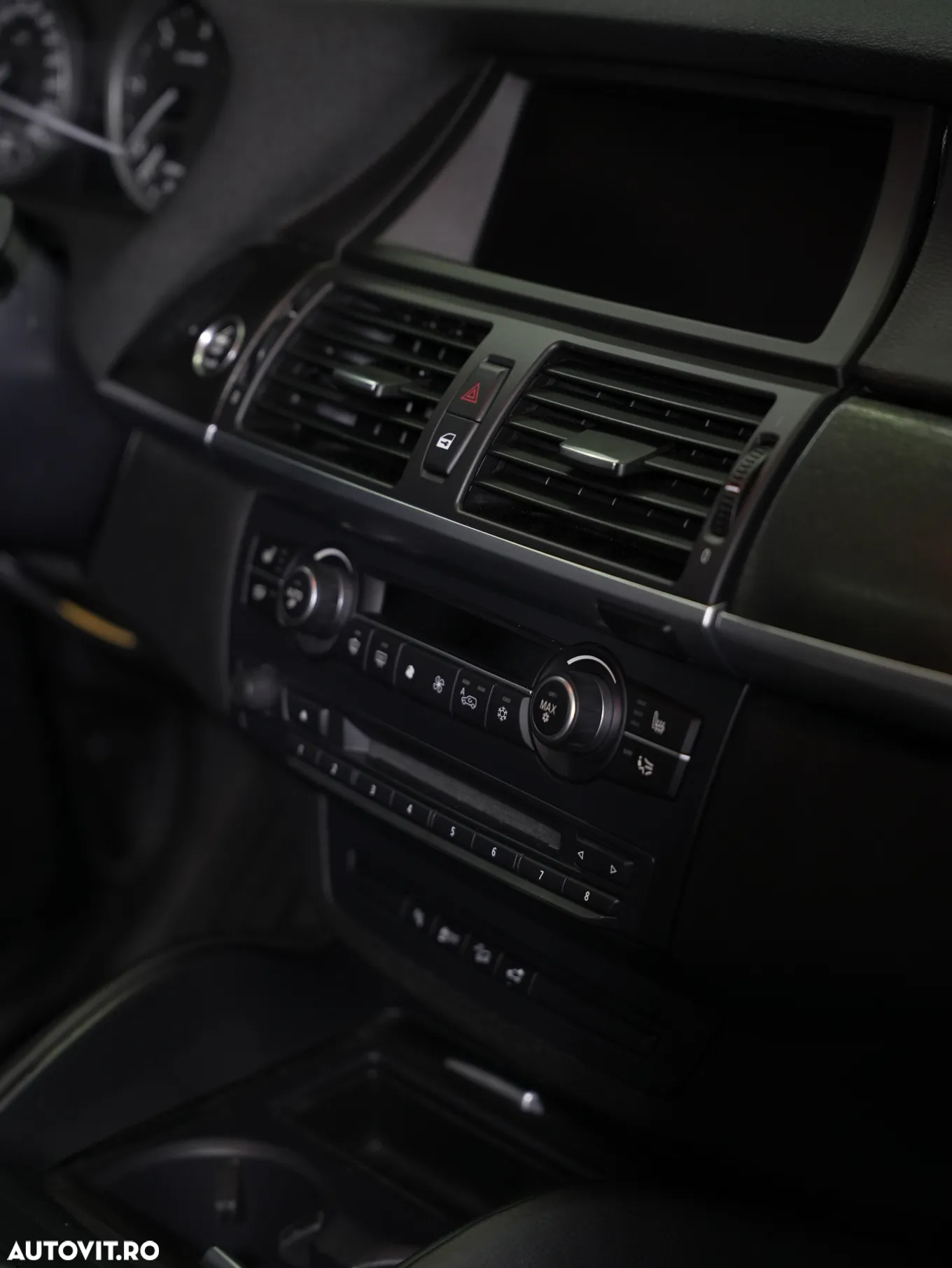 BMW X6 xDrive40d - 9