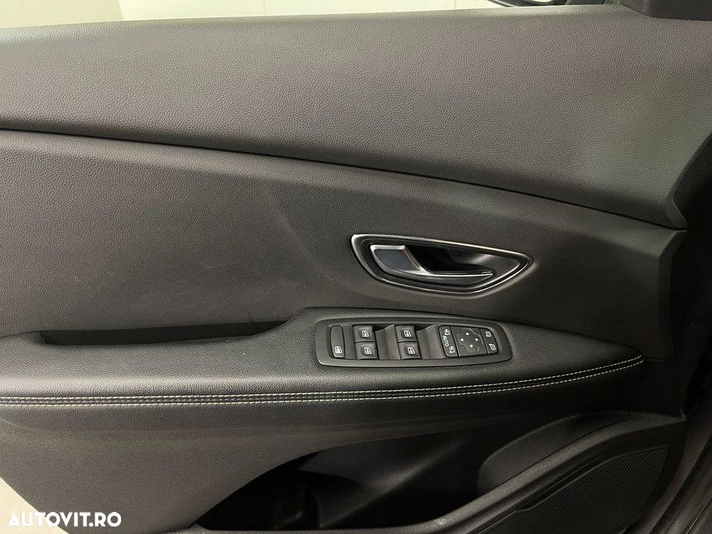 Renault Scenic BLUE dCi 120 EDC BUSINESS EDITION - 24