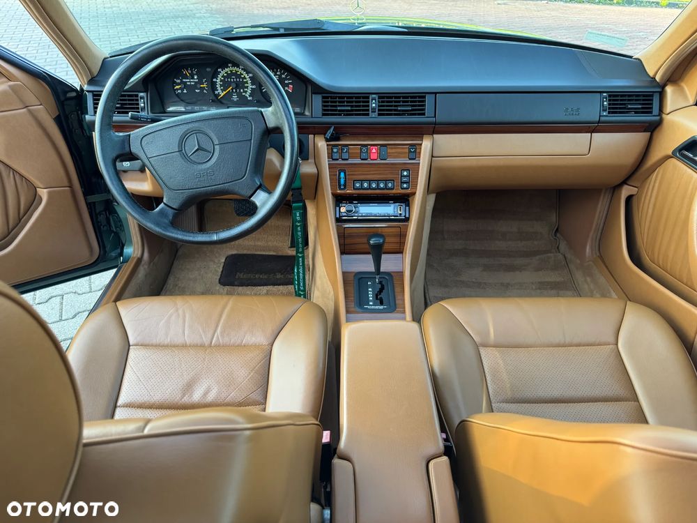 Mercedes-Benz Klasa E - 14