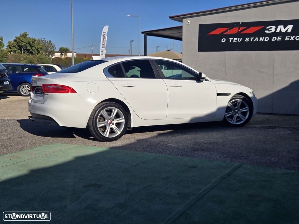 Jaguar XE 2.0 D Pure Aut. - 3