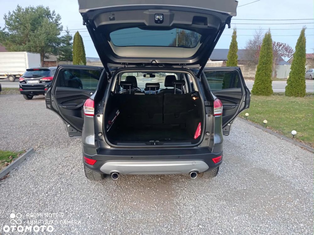 Ford Kuga 2.0 TDCi 2x4 Titanium - 14