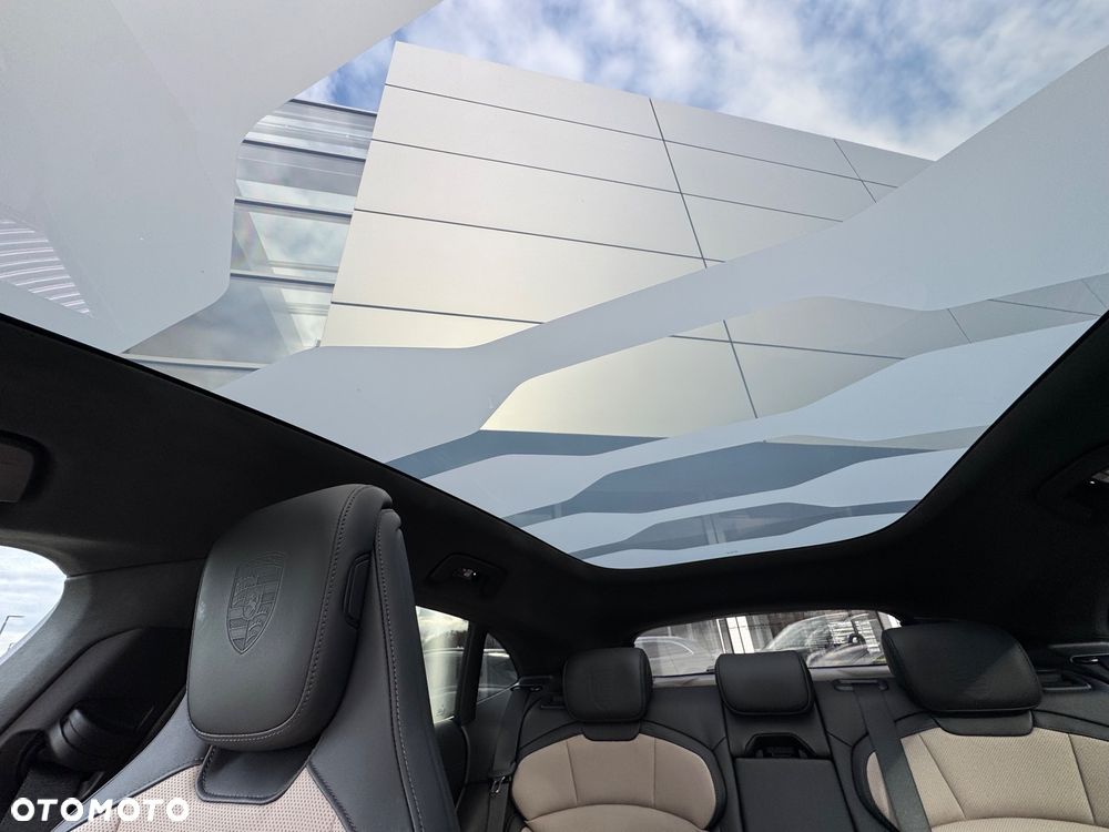 Porsche Taycan 105kWh 4 - 18