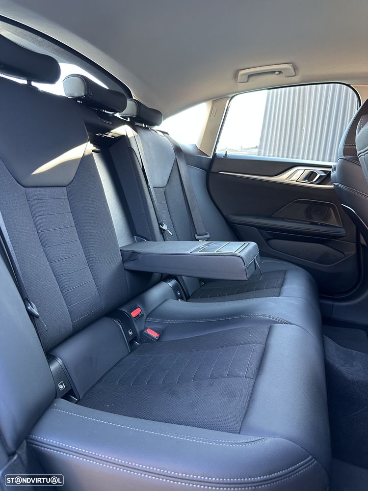 BMW i4 - 19