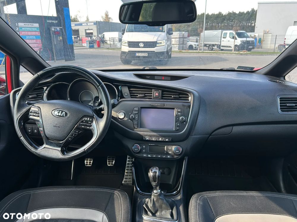 Kia Ceed 1.6 CRDi GT Line - 6