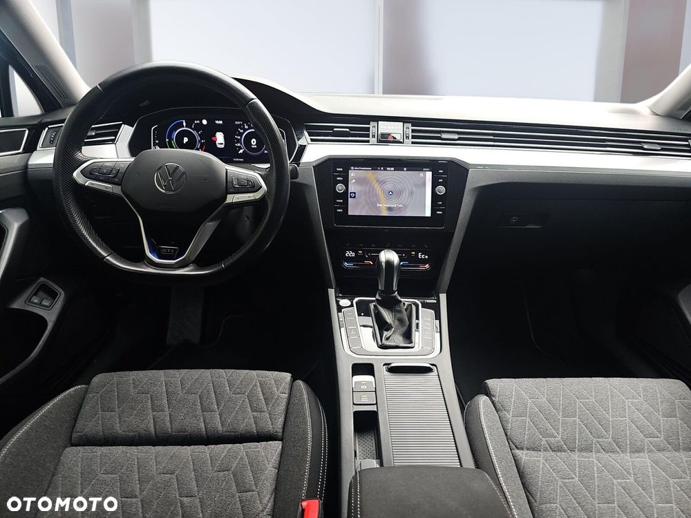 Volkswagen Passat Variant - 8