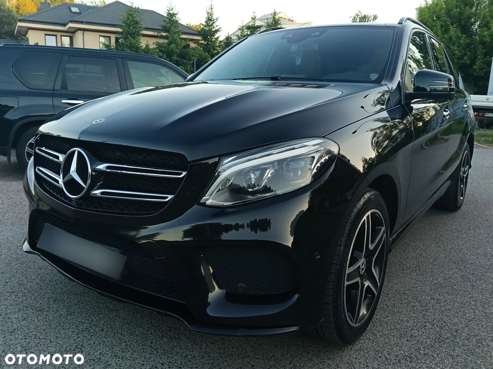 Mercedes-Benz GLE - 1
