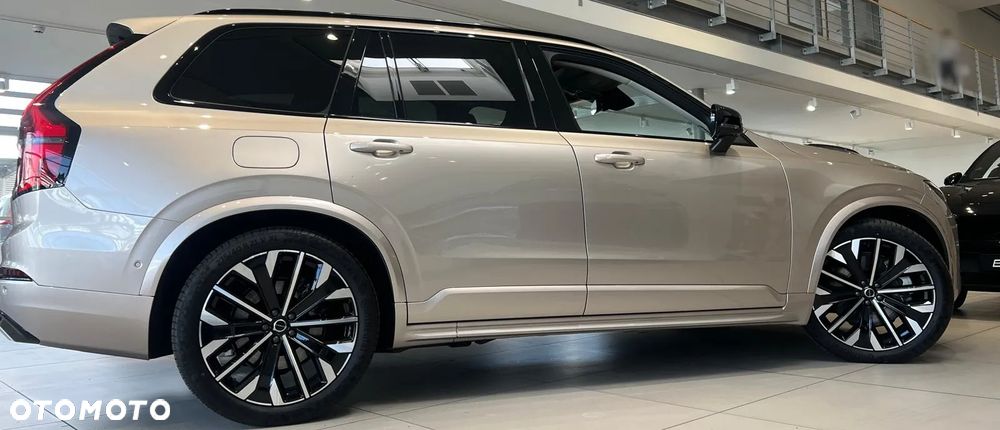 Volvo XC 90 T8 AWD Plug-In Hybrid Ultra Dark 7os - 13