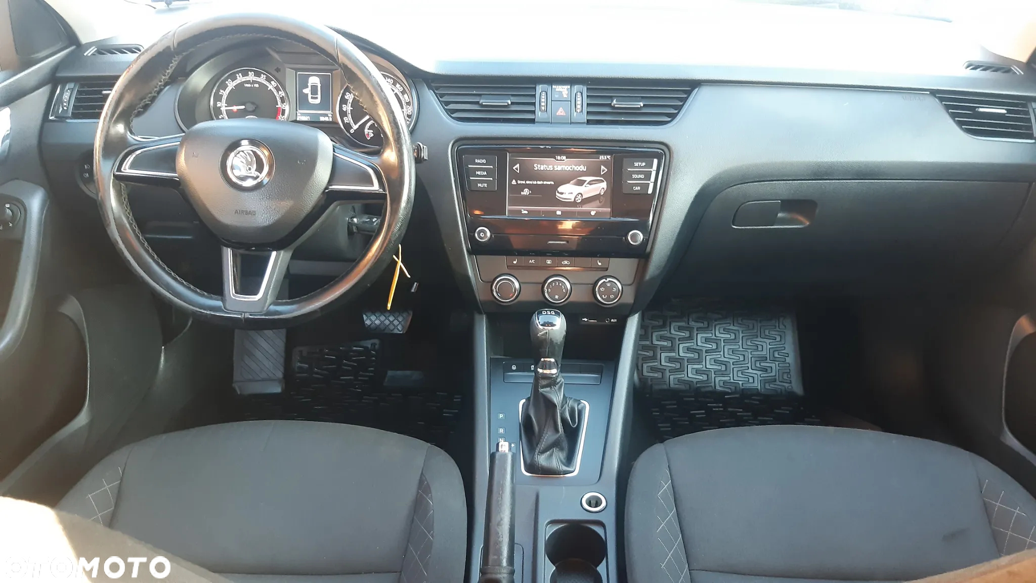 Skoda Octavia 1.6 TDI DSG Ambition - 10