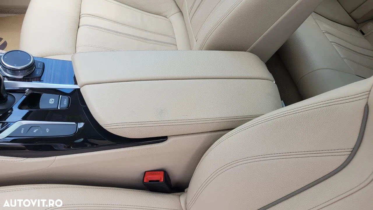 BMW Seria 5 530e iPerformance Aut. - 38