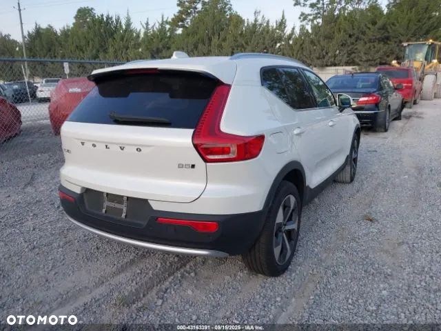 Volvo XC 40 T5 AWD Geartronic R-Design - 4