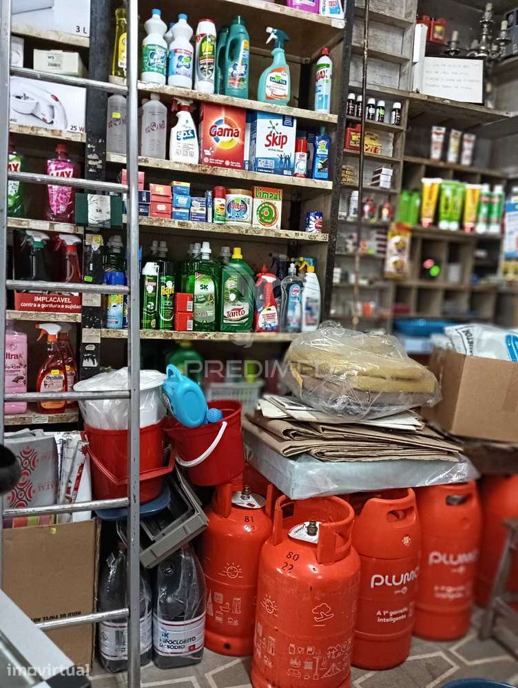 Trespasse de loja r/ch c/ boa montra - Grande imagem: 5/21