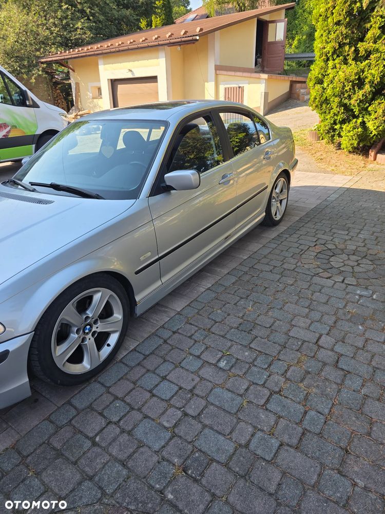 BMW Seria 3 325i Edition Sport - 2