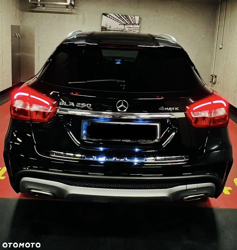 Mercedes-Benz GLA 250 4-Matic AMG Line - 7
