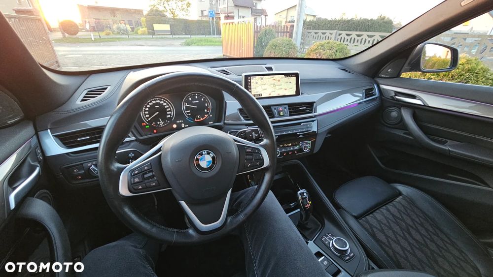 BMW X1 xDrive18d - 9