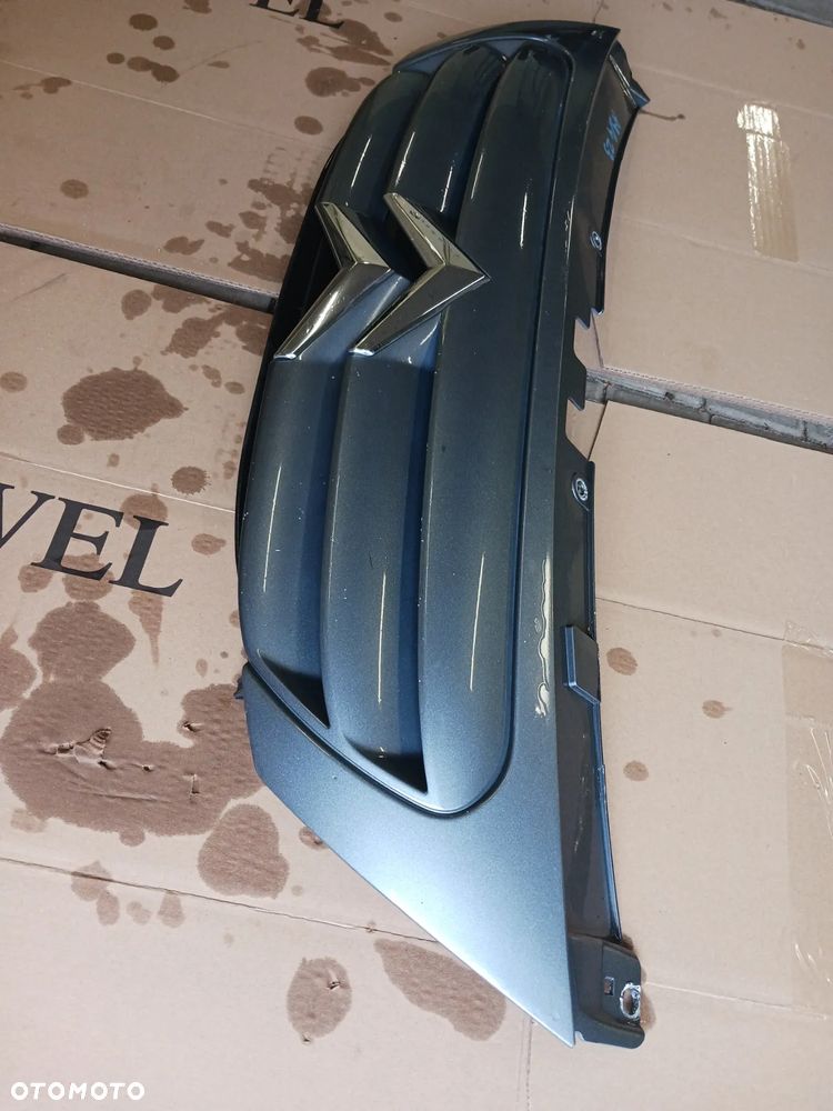 Atrapa grill znaczek citroen c3 lift fl Ezwd 9653053777 - 3