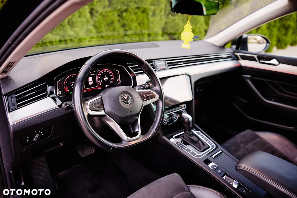 Volkswagen Passat 2.0 TSI Business DSG - 13