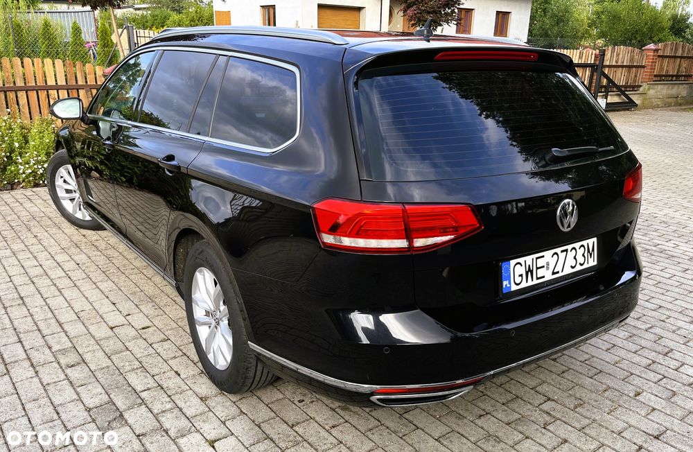 Volkswagen Passat Variant 2.0 TDI SCR DSG (BlueM Tech) Comfortline - 7