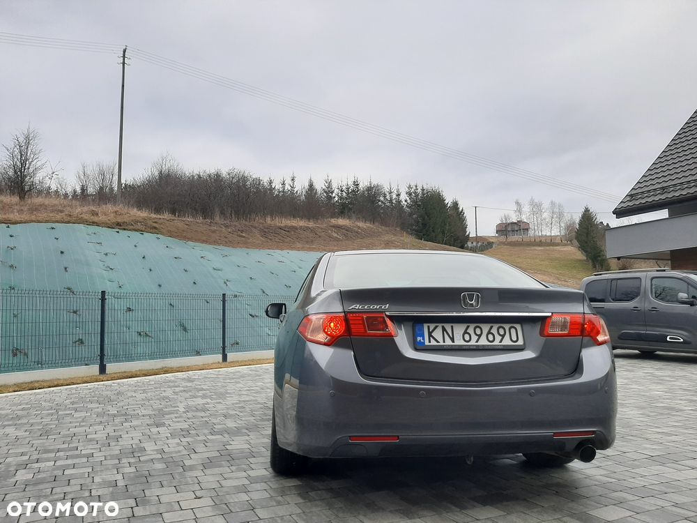 Honda Accord 2.0 Lifestyle - 18
