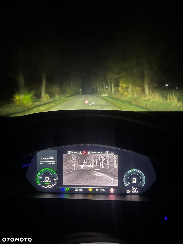 Audi Q8 Sportback e-tron 55 quattro S line - 38