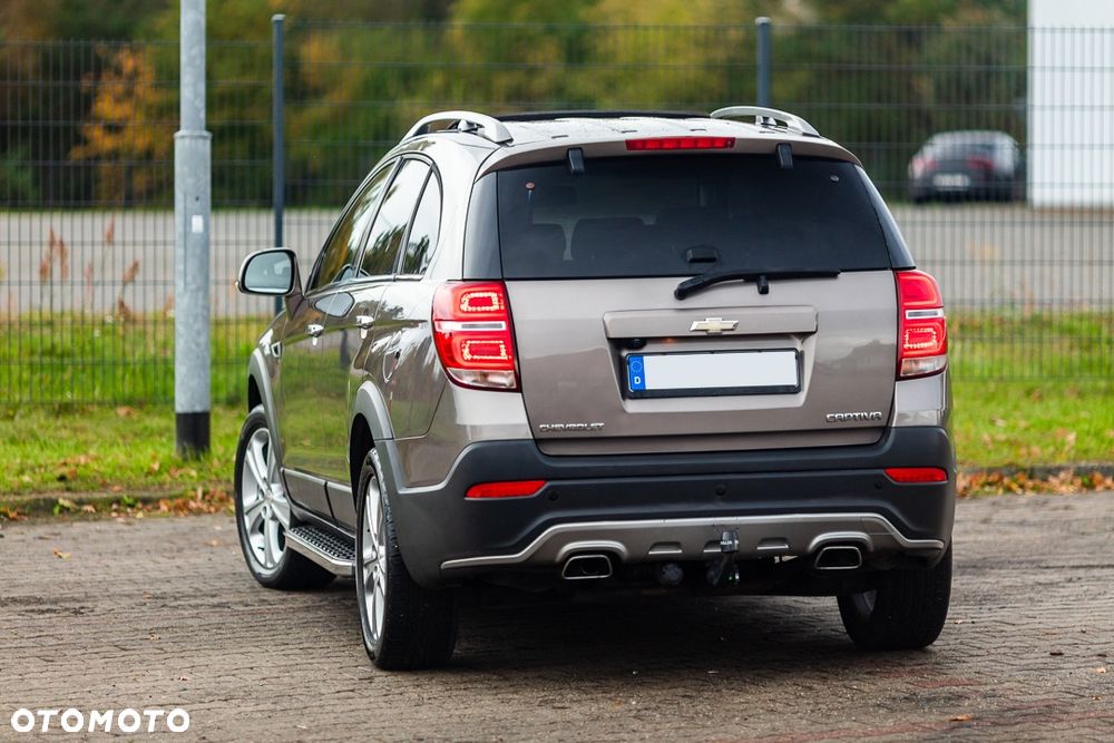 Chevrolet Captiva 2.2 d LTZ - 16
