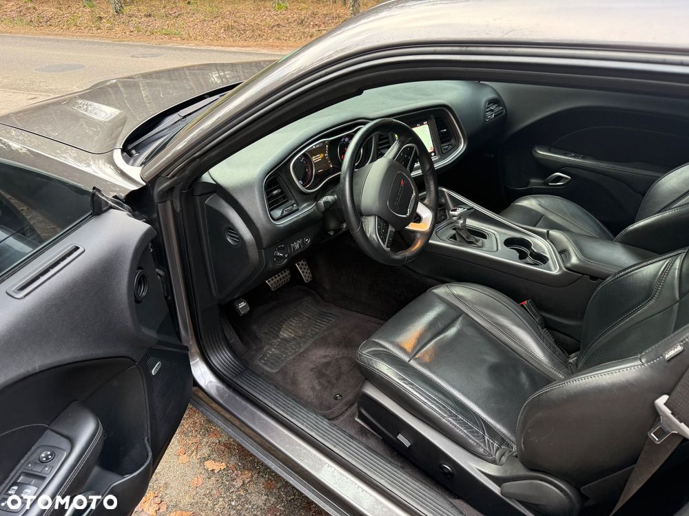 Dodge Challenger Automatik R/T Plus - 13
