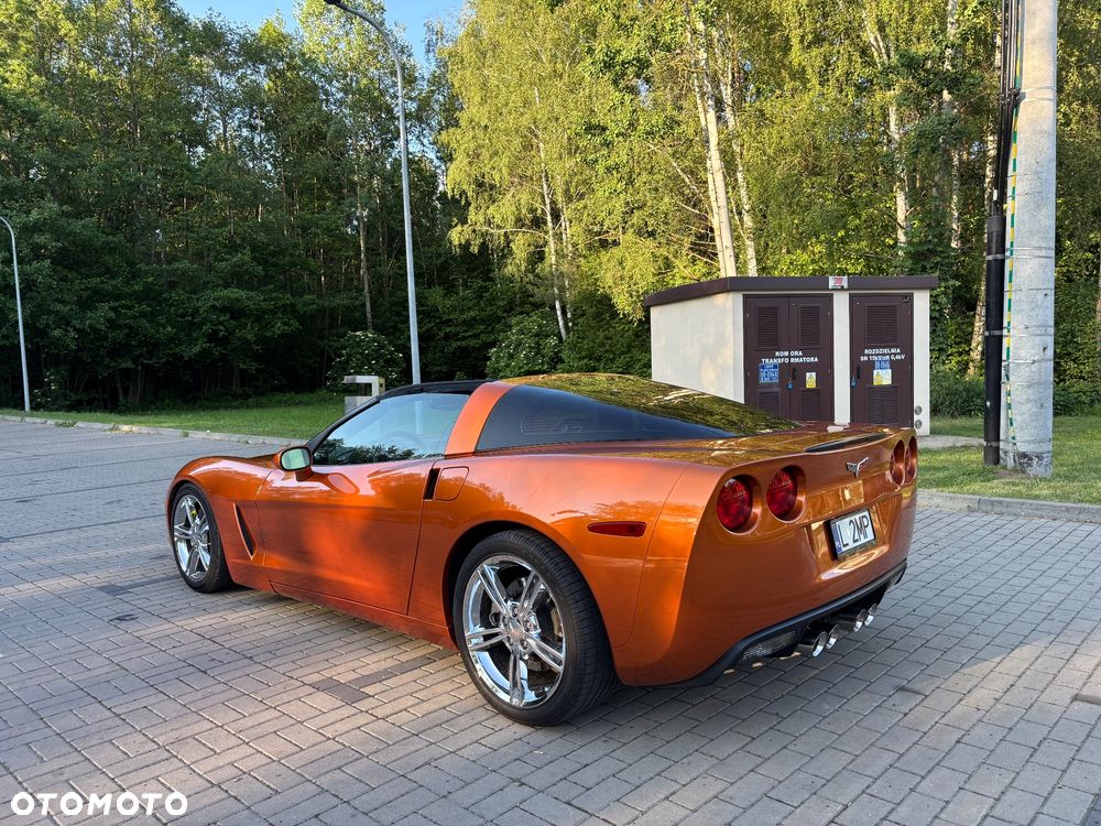 Chevrolet Corvette - 18
