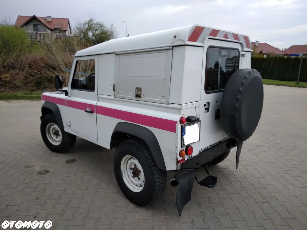 Land Rover Defender 110 2.2 TD4 E - 22
