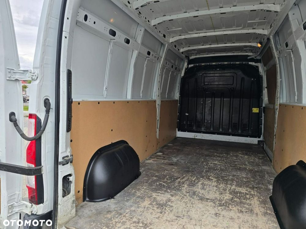 Renault Master - 25