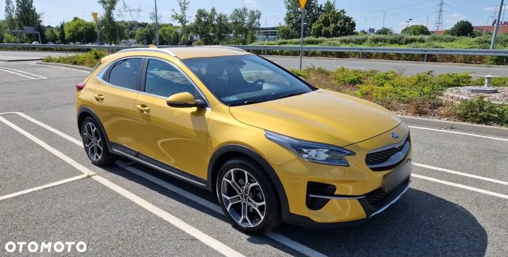 Kia XCeed 1.4 T-GDI L Business Line DCT - 4