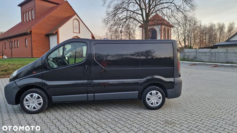 Opel VIVARO - 21