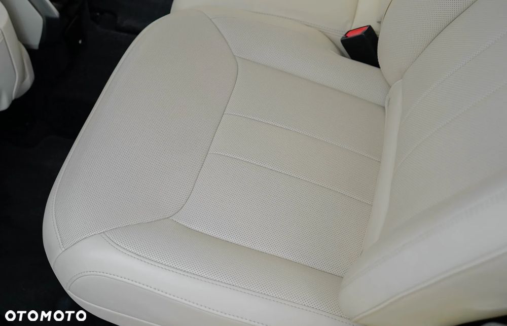 Land Rover Range Rover 3.0 D350 mHEV Autobiography - 31