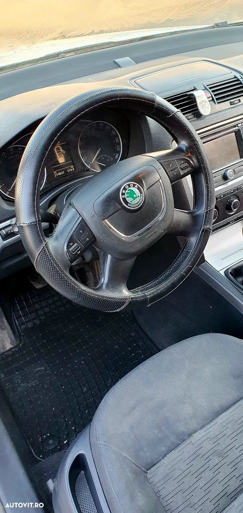 Skoda Octavia 1.6 TDI DPF Ambiente - 7