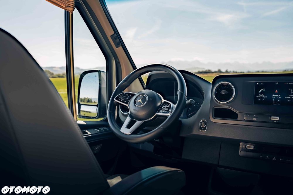 Mercedes-Benz Sprinter - 4