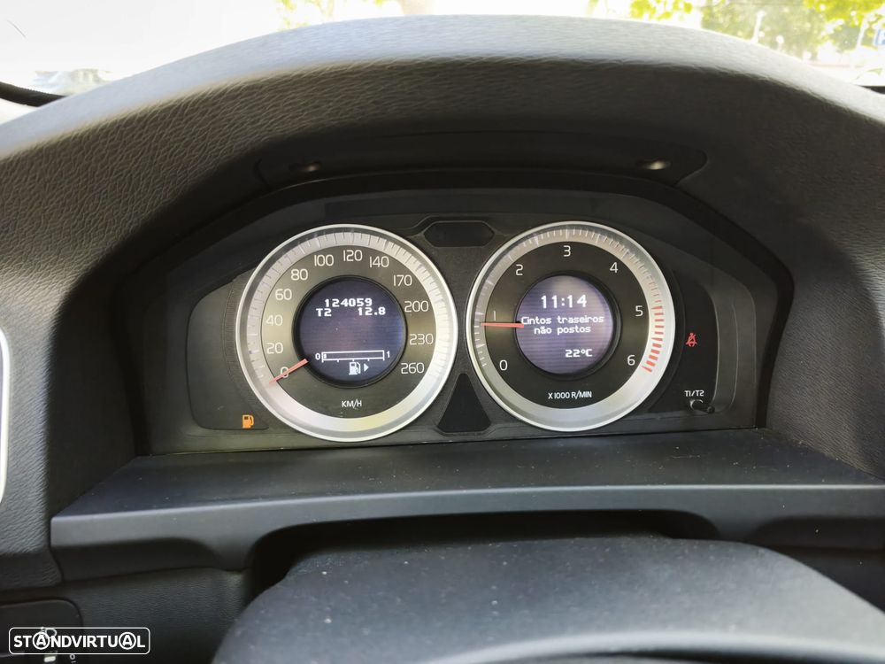 Volvo V60 1.6 D2 Drive Momentum Start/Stop - 7