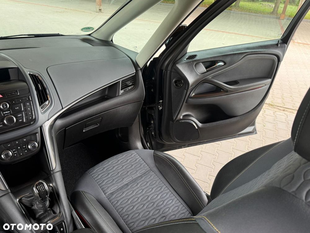 Opel Zafira 1.4 Turbo (ecoFLEX) Start/Stop Business Innovation - 19