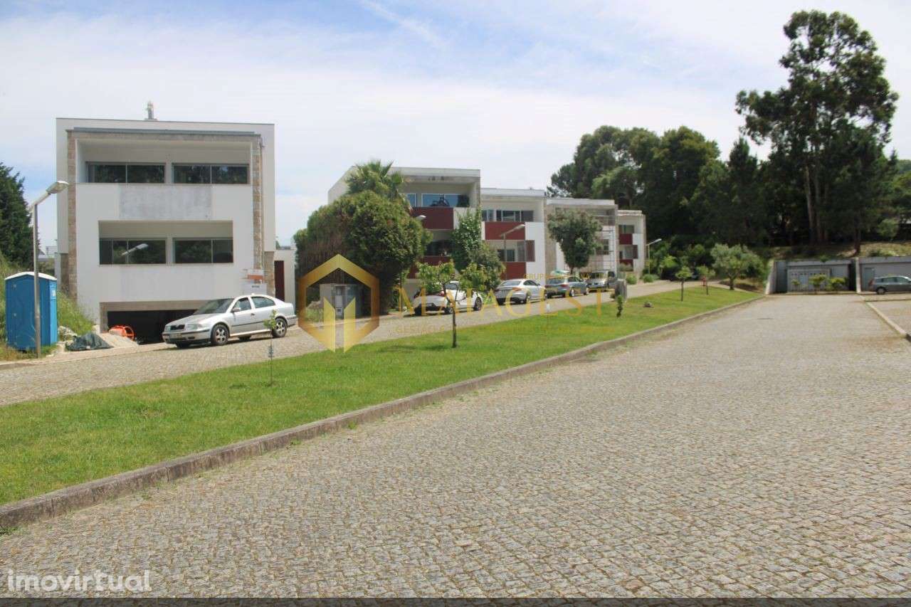 T4 de luxo com varanda e garagem em Vila nova de Gaia - Grande imagem: 3/30