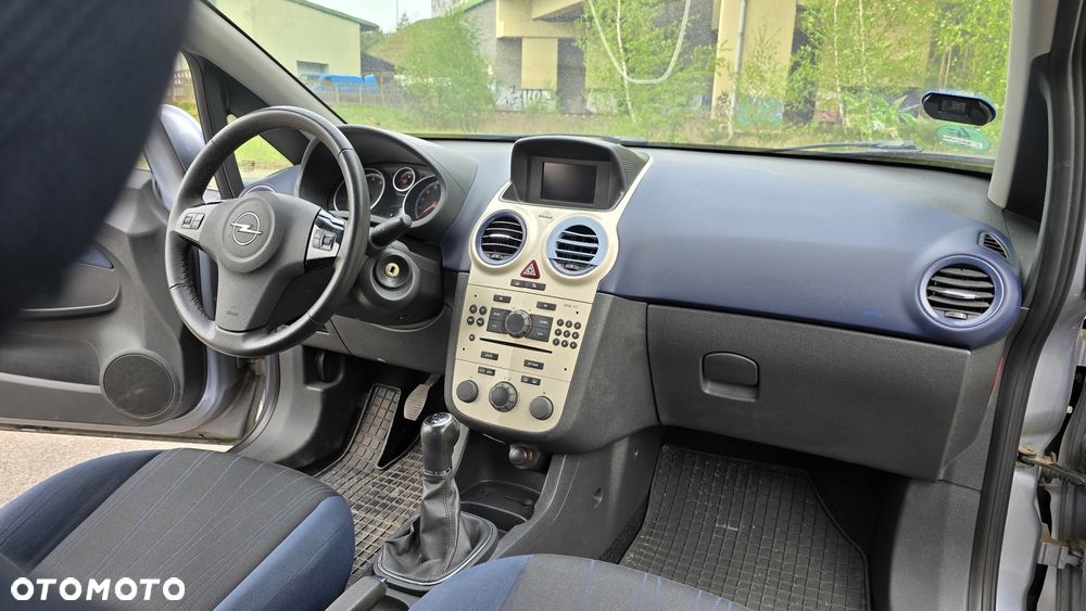 Opel Corsa 1.4 16V Edition - 16