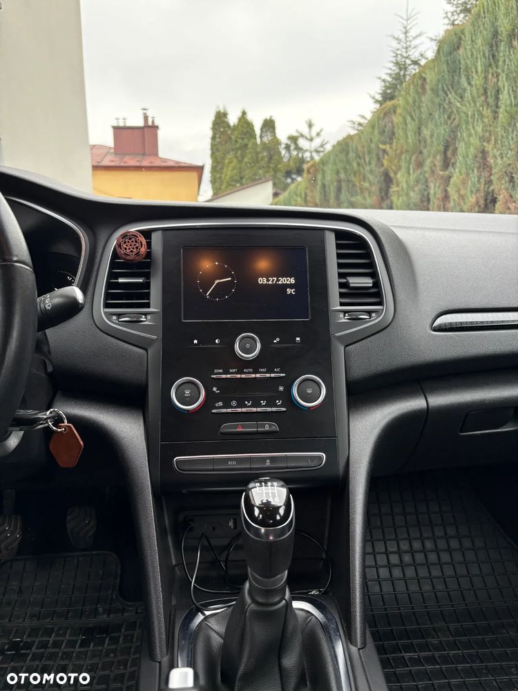 Renault Megane ENERGY TCe 130 EXPERIENCE - 8