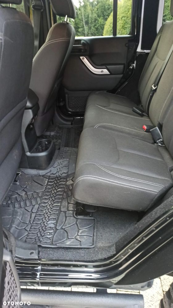 Jeep Wrangler 3.6 Unlim Sahara - 10