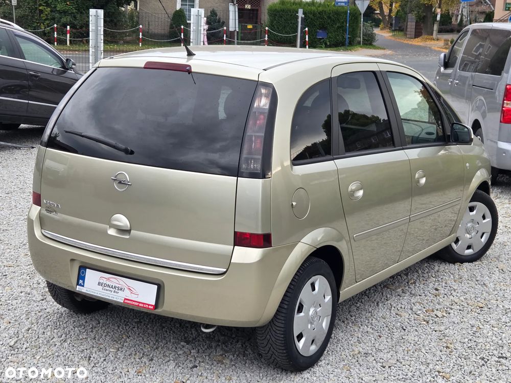 Opel Meriva - 10