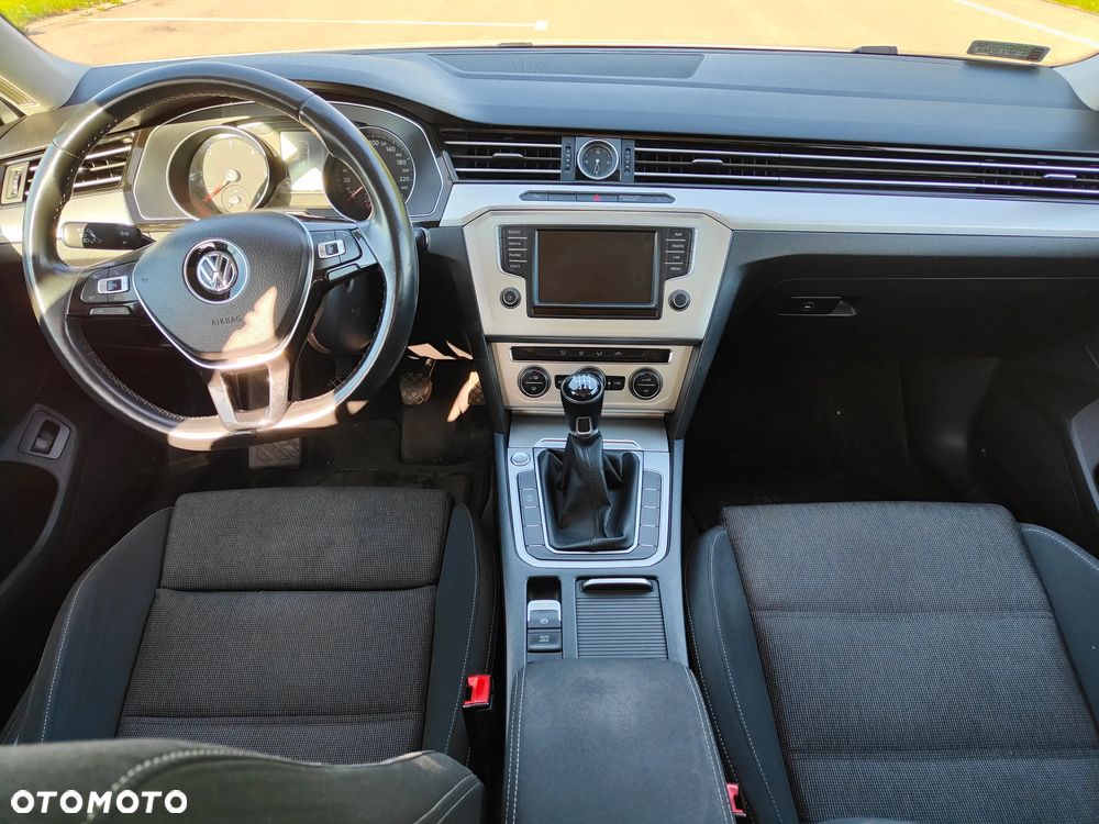 Volkswagen Passat 2.0 TDI BMT Comfortline - 8