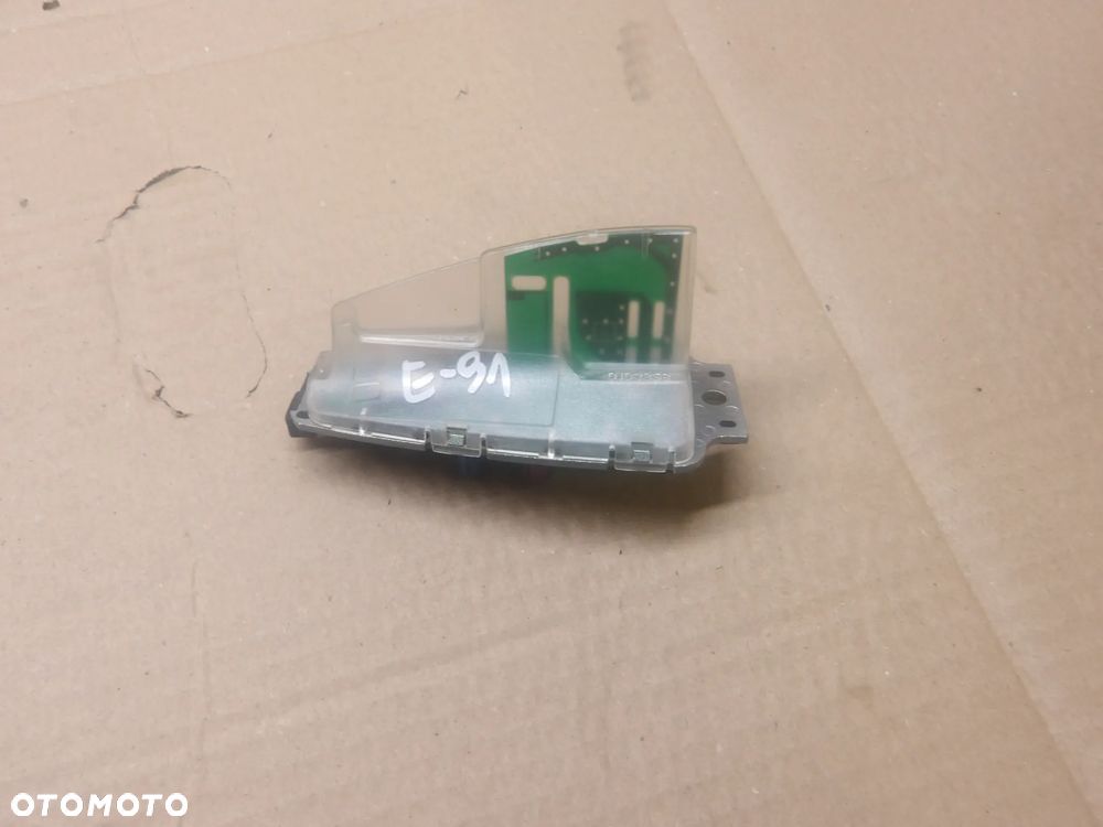 BMW E91 KOMBI 2.0D ANTENA DACHOWA 6940418 - 1
