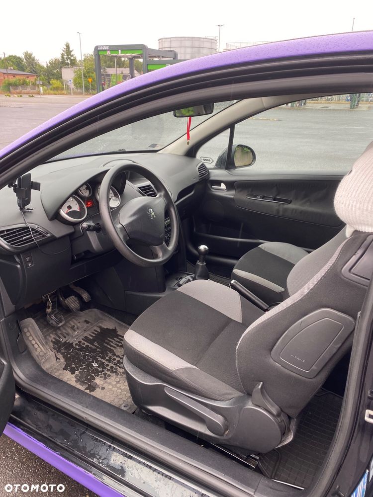 Peugeot 207 1.4 16V Presence - 9