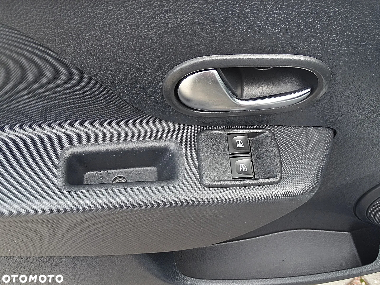 Dacia Sandero Stepway SCe 75 Essential - 23