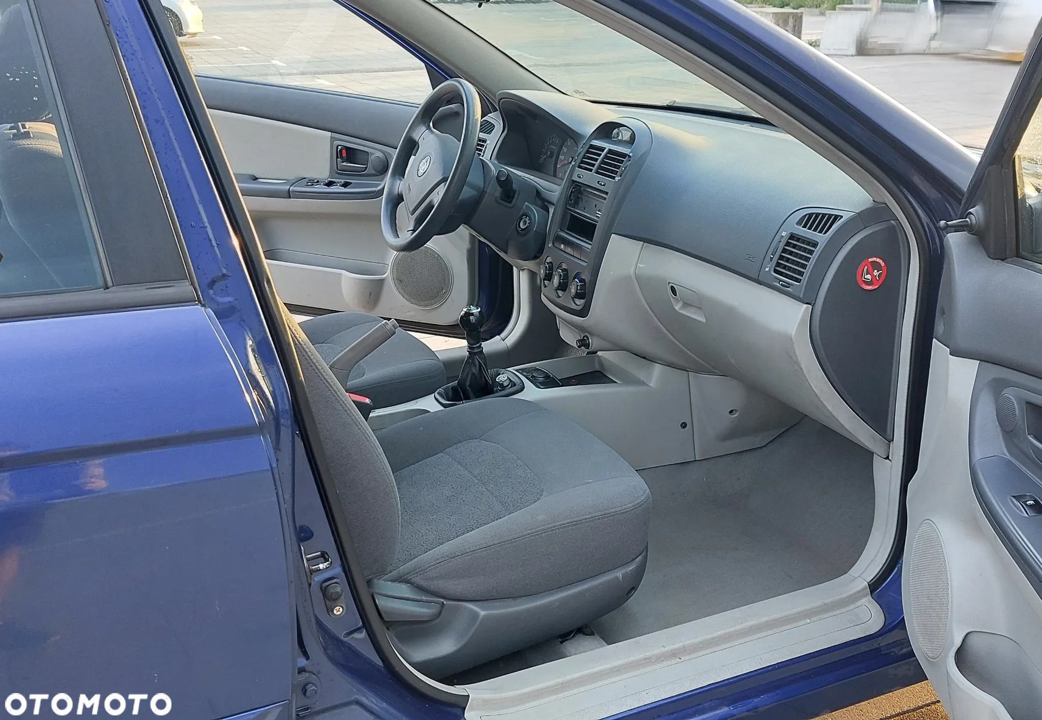 Kia Cerato 1.6 LX / Family - 5